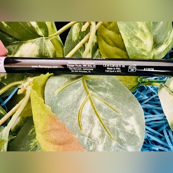 NIB Illamasqua Liquid Eyeliner in Black - Picture 5 of 6